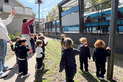 Las Salas de 2 visitaron la estación de tren