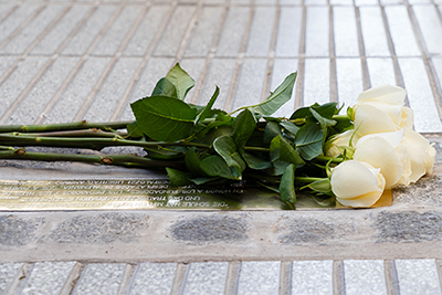 Acto en conmemoración de la Noche de los Cristales Rotos